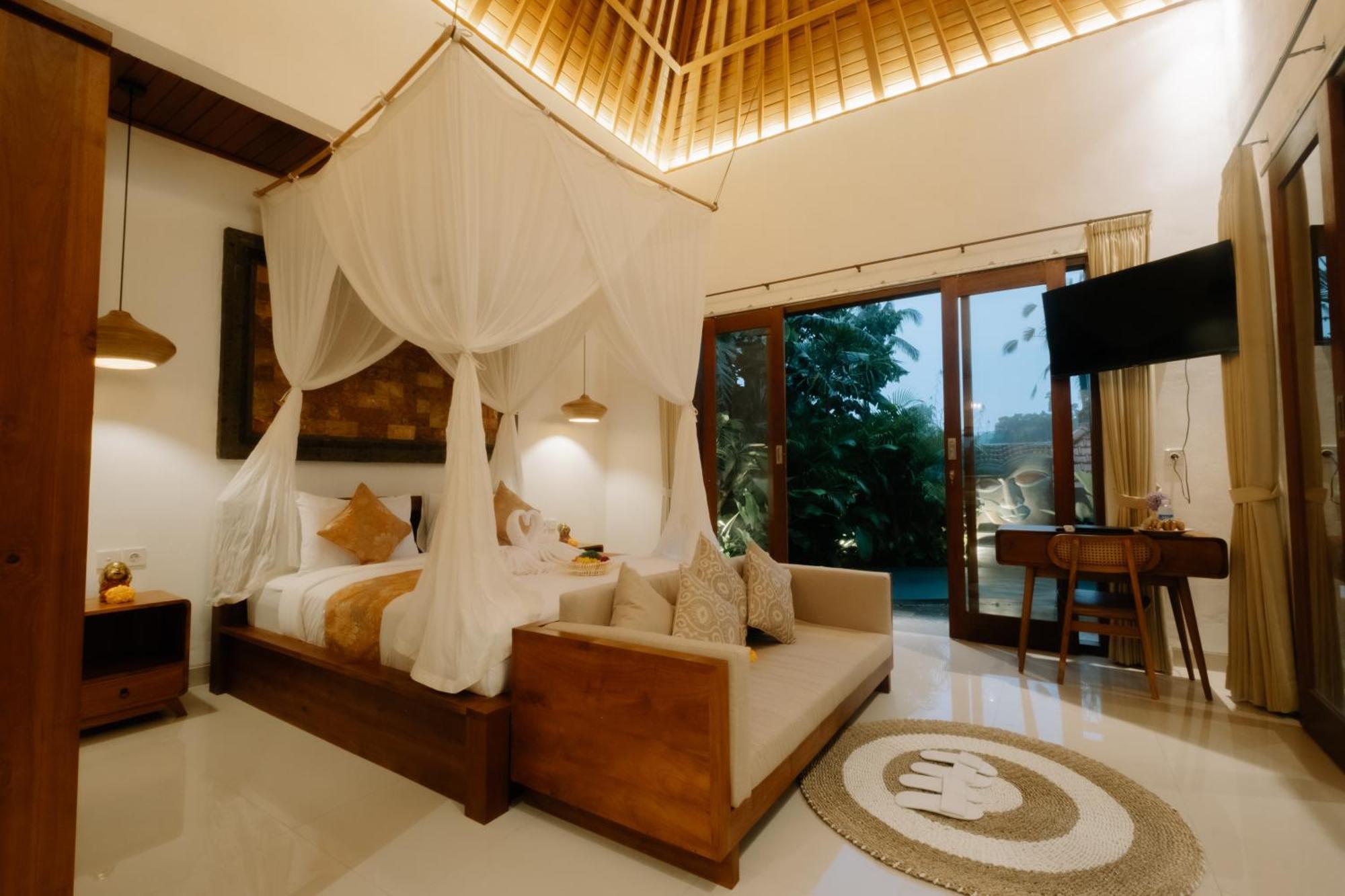 Madhawa & Villa Ubud