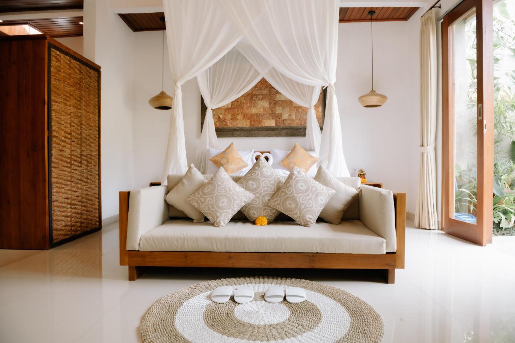 Madhawa & Villa Ubud